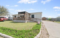 310 Glenwood Street, Gainesville, TX 76240