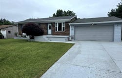 128 Parkside Circle, Vine Grove, KY 40175