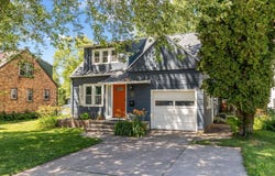 635 GROVE Street, NEENAH, WI 54956