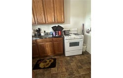 110 Center St, E Pittsburgh, PA 15112