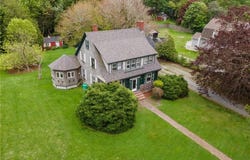 130 Highland Road, Tiverton, RI 02878