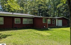8162 Beech Street, Hale, MI 48739