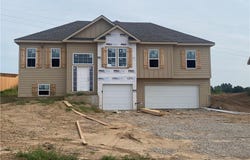 988 Poplar Lane, Liberty, MO 64068