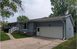 507 S 1st Street, Marshall, MN 56258