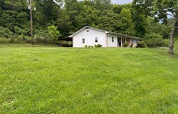 316 Ashlock Road, Celina, TN 38551