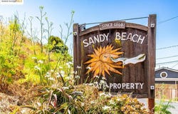 8 Sandy Beach Road, Vallejo, CA 94590
