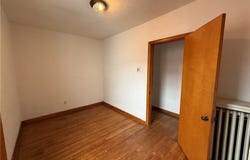 224 S 5th St, Jeannette, PA 15644