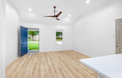 413 S MAIN, Collierville, TN 38017