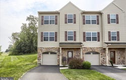 280 FIELDSTONE COURT, NEW CUMBERLAND, PA 17070