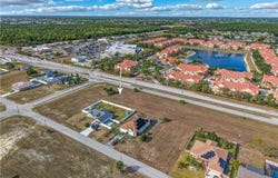 1808 Kismet Parkway E, Cape Coral, FL 33909