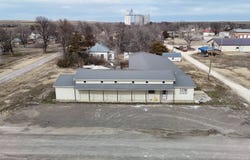 518 3rd St, Alton, KS 67623