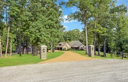 131 Driftwood Dr., Pontotoc, MS 38863