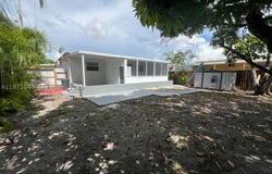 4365 W 1st Ave, Hialeah, FL 33012