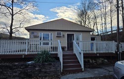 11040 and 11035 JACKELYNS, HUNTINGDON, PA 16652