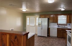429 Camelback RD, La Grange, TX 78945