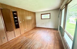 106 McKenzie Avenue, Wellsburg, WV 26070