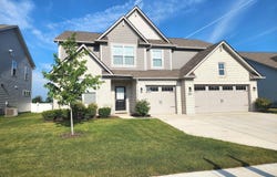 2372 S Copperstone Drive, New Palestine, IN 46163