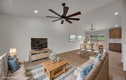 10204 Riehl Farm Drive, Potosi, MO 63664