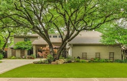 2718 W Prairie Creek Drive, Richardson, TX 75080