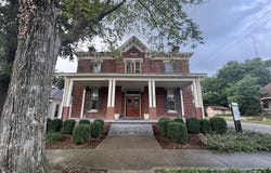 903 Broadway Street, Vincennes, IN 47591