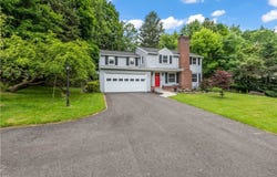 917 Whalen Road, Penfield, NY 14526