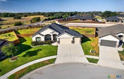 9000 Grand Oaks Lane, Killeen, TX 76542