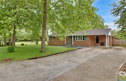 101 Sunset Drive, Athens, AL 35611
