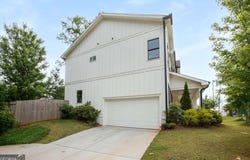 3123 Cedar ST, Scottdale, GA 30079
