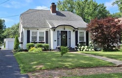 244 W CHESTNUT Street, Canton, IL 61520