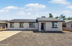 8847 W WELDON Avenue, Phoenix, AZ 85037