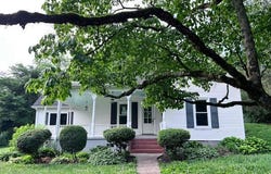 509 Wharf St, Loudon, TN 37774