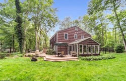 84 Briarwood Ave, Norwood Boro, NJ 07648-2401