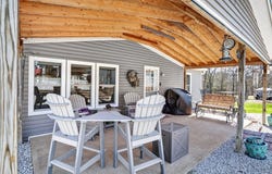 21825 W Capri, Hermitage, MO 65668