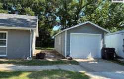 417 E Anna St, McPherson, KS 67460