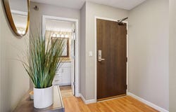 78 10th Street E, Saint Paul, MN 55101