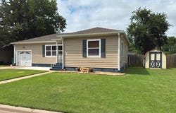 818 Starks Drive, Larned, KS 67550