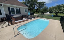 102 Bayshore Court, Maple, NC 27956