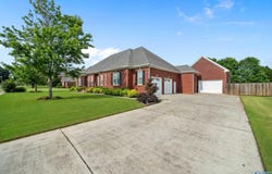 105 Nobleton Lane NW, Huntsville, AL 35806