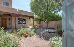 3044 Pueblo Puye, Santa Fe, NM 87507