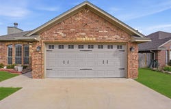 205 NW Cherry Ave, Cache, OK 73527