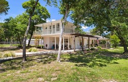218 Rainbow Drive, Woodway, TX 76712