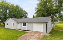 106 E Meadowbrook Lane, Polo, MO 64671
