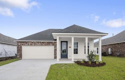 10027 Pelican Pointe Lane, Baton Rouge, LA 70810