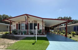 215 Laurelcrest Circle, Valrico, FL 33594