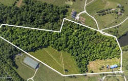 145 Hill Valley Dr, Taylorsville, KY 40071