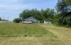 2902 Andersonville Hwy, Clinton, TN 37716