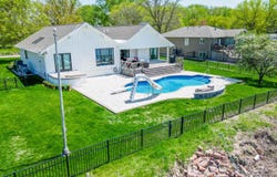 13 Edgewater Lane, Dakota Dunes, SD 57049