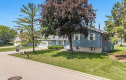 914 ELM Street, WINNECONNE, WI 54986