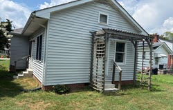 608 First Ave, Farmville, VA 23901