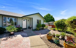1445 SW Silver Maple Way, Grants Pass, OR 97526